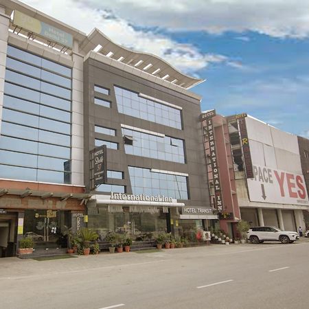 Hotel Delhi 37 Near - Delhi Airport New Delhi Exterior photo