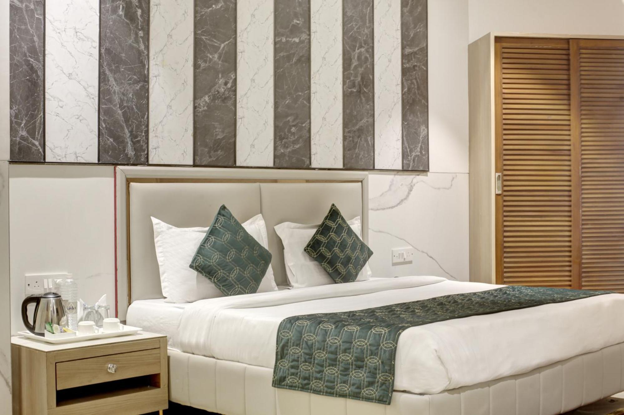 Hotel Delhi 37 Near - Delhi Airport New Delhi Exterior photo