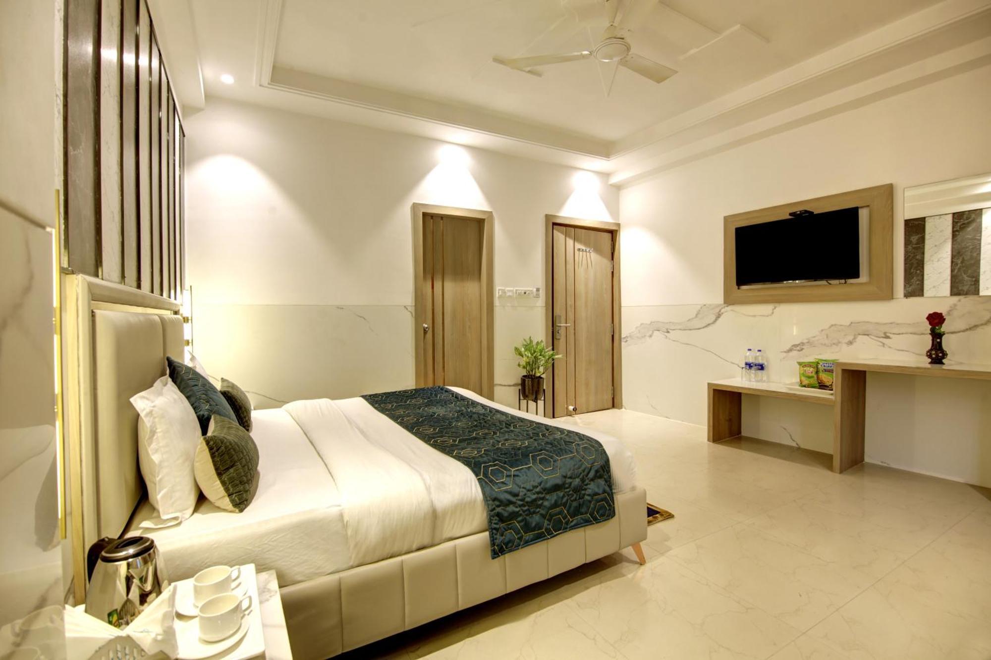 Hotel Delhi 37 Near - Delhi Airport New Delhi Exterior photo