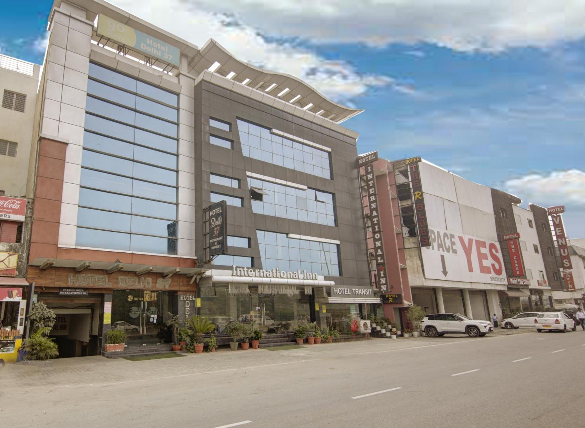Hotel Delhi 37 Near - Delhi Airport New Delhi Exterior photo