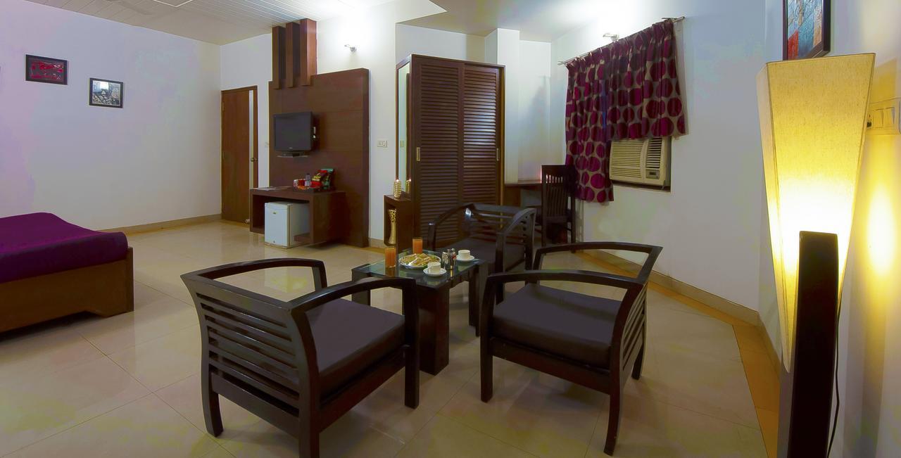 Hotel Delhi 37 Near - Delhi Airport New Delhi Exterior photo