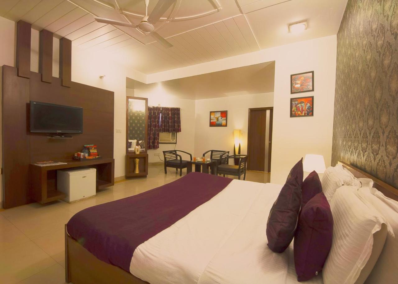 Hotel Delhi 37 Near - Delhi Airport New Delhi Exterior photo