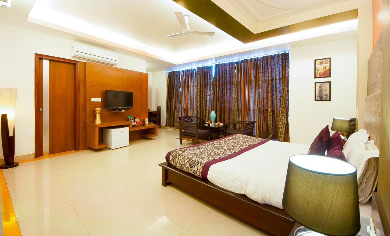 Hotel Delhi 37 Near - Delhi Airport New Delhi Exterior photo