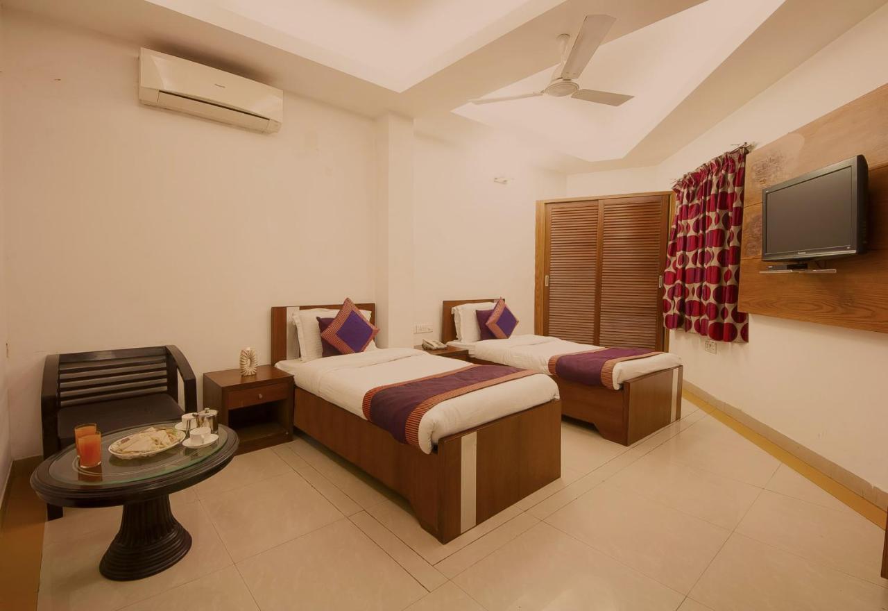 Hotel Delhi 37 Near - Delhi Airport New Delhi Exterior photo
